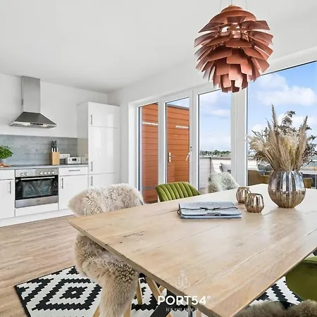 With 2 Bedrooms *